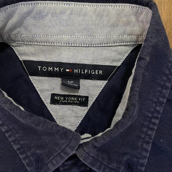 Tommy hilfigher shirt for sale - Picture 2 of 4